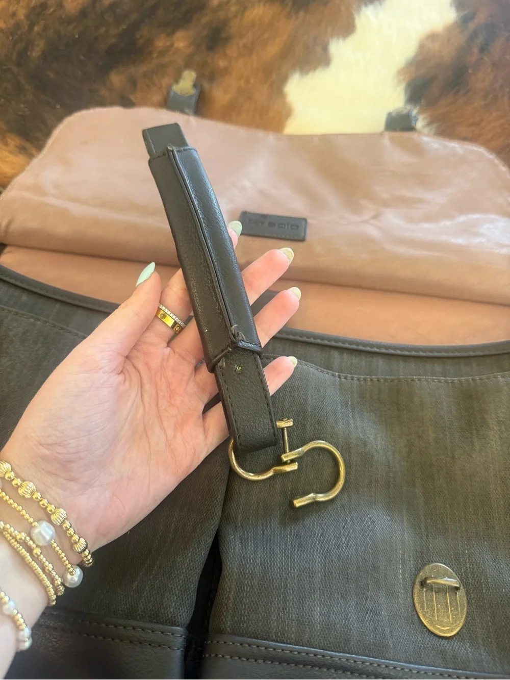 solo Brown Leather Messenger Bag with Adjustable Strap